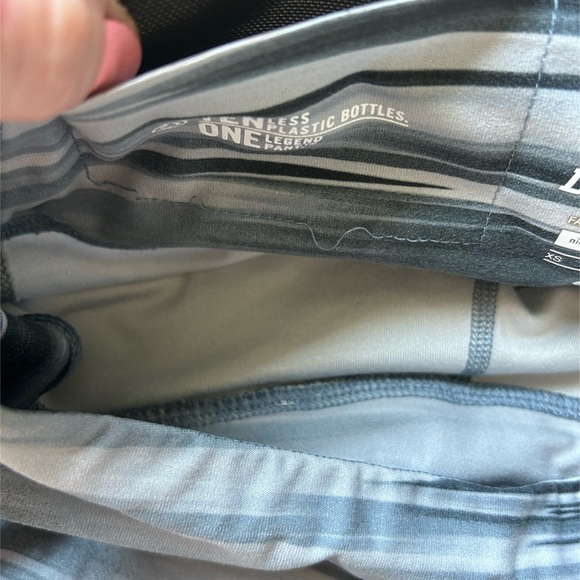 Nike Dri-Fit black white and gray Striped Leggings - Picture 10 of 11